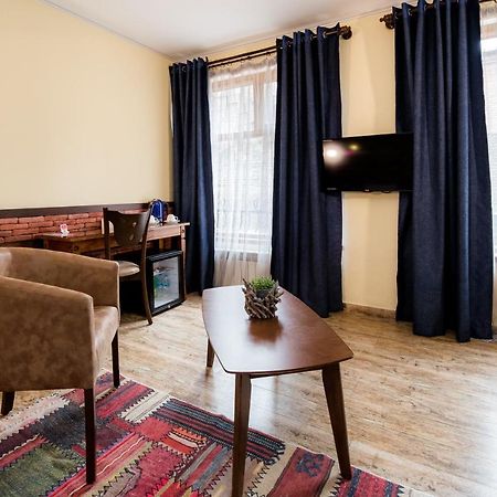Metekhi'S Galavani Hotel Tbilisi Bagian luar foto