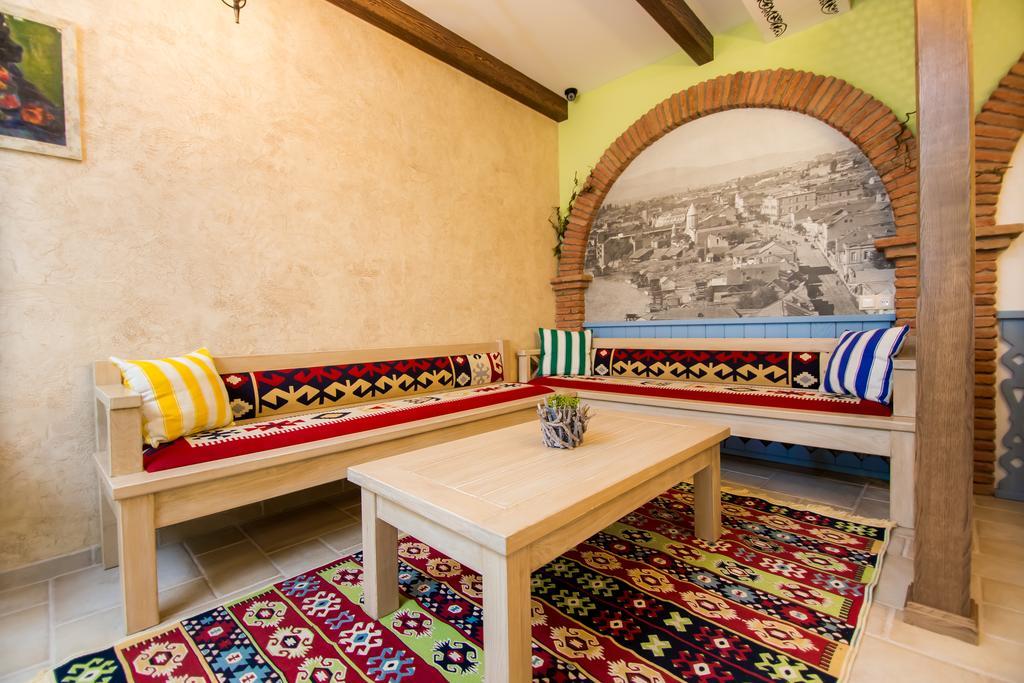 Metekhi'S Galavani Hotel Tbilisi Bagian luar foto