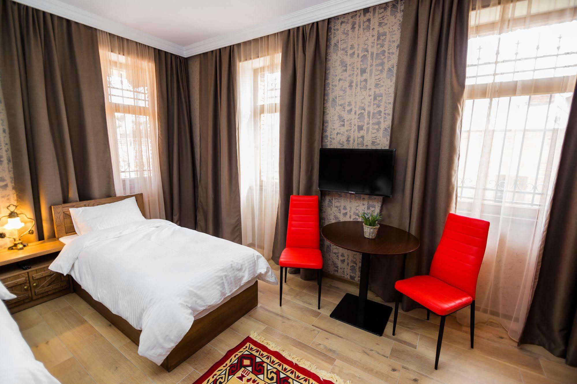Metekhi'S Galavani Hotel Tbilisi Bagian luar foto